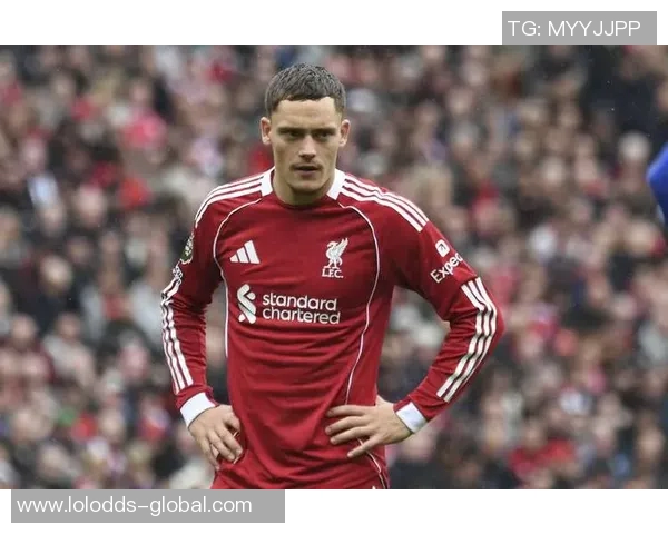 足总杯激战利物浦与拜仁握手言和乌龙球引发全场热议与转会传闻